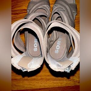 Sorel Gold gladiator wedge sandals | size 8